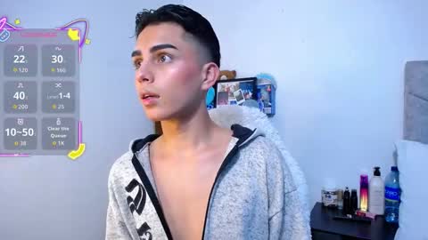 Owen  Independent model  online show from December 2025 11:58:01 PM