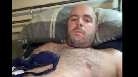 Owen2022 online show from November 2025 06:49:02 AM