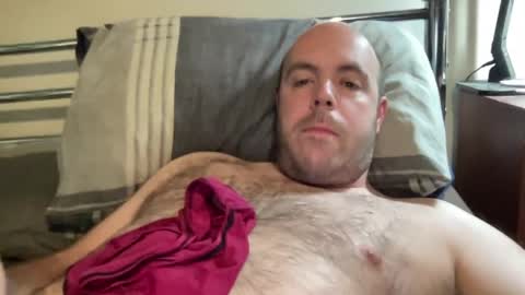 Owen2022 online show from April 2026 06:25:02 AM