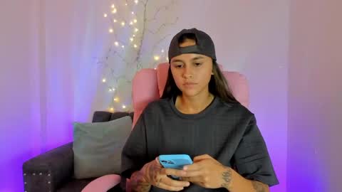 Owen foxx online show from April 2026 02:15:01 AM