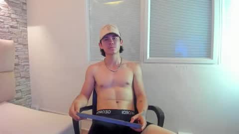 Snapshot of owenn_17 chatting on October 2025 05:36:02 AM owwn online show from October 2025 05:36:02 AM