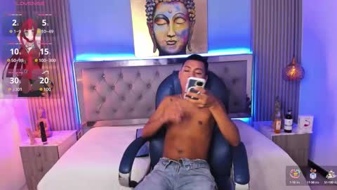 Snapshot of owenstone chatting on September 2025 04:59:02 AM OWEN online show from September 2025 04:59:02 AM