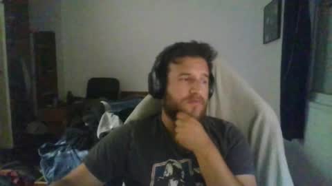 Snapshot of owlbar chatting on December 2025 12:26:01 AM owlbar online show from December 2025 12:26:01 AM