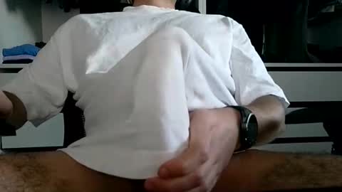 ownerofhuge online show from January 2026 03:27:01 PM