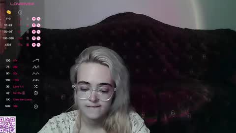 Snapshot of oxcysecret chatting on July 2026 09:10:02 PM Oxcy online show from July 2026 09:10:02 PM