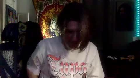 Snapshot of oystersbaby562 chatting on October 2025 05:16:02 AM Frankie Oysters online show from October 2025 05:16:02 AM