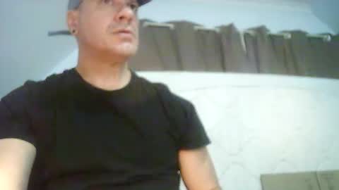 Snapshot of ozzispandex chatting on April 2026 03:33:02 PM ozzispandex online show from April 2026 03:33:02 PM