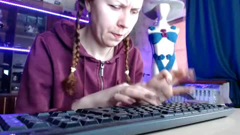 Ella online show from April 2026 06:11:02 AM