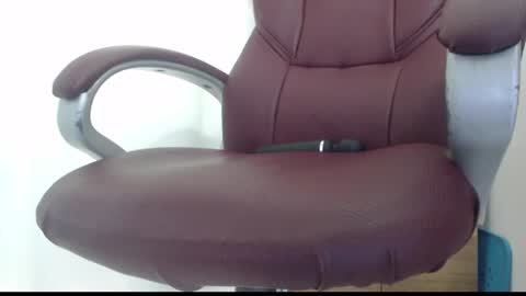 Snapshot of paiper_halliwey chatting on March 2026 05:12:01 PM paiper online show from March 2026 05:12:01 PM