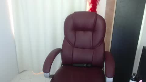 paiper online show from April 2026 06:25:01 PM