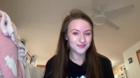 paisleysnowxo online show from March 2025 12:59:02 AM