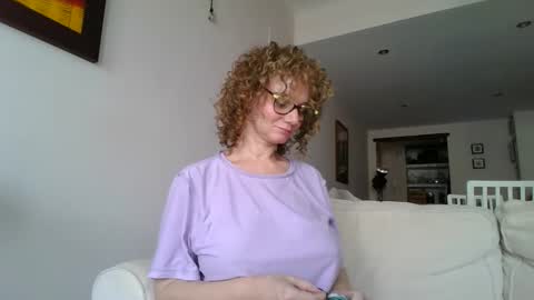 Snapshot of palaustudio chatting on October 2025 08:59:01 AM Merce online show from October 2025 08:59:01 AM