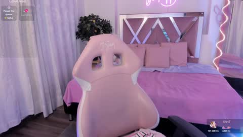 palmerfox_tay online show from January 2025 02:43:01 PM
