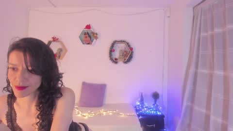 Snapshot of paloma_victory chatting on December 2024 08:47:01 PM Paloma online show from December 2024 08:47:01 PM