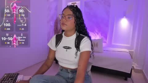 Snapshot of pamela_78_ chatting on January 2025 07:11:01 PM pamela online show from January 2025 07:11:01 PM