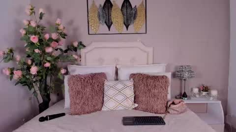 Pamela Duque  online show from February 2025 02:42:02 AM