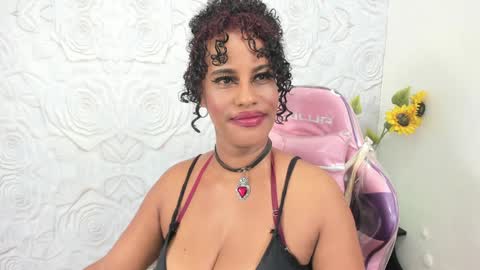 Snapshot of pamela_guzmaan_ chatting on December 2024 04:46:02 PM PAMELA online show from December 2024 04:46:02 PM