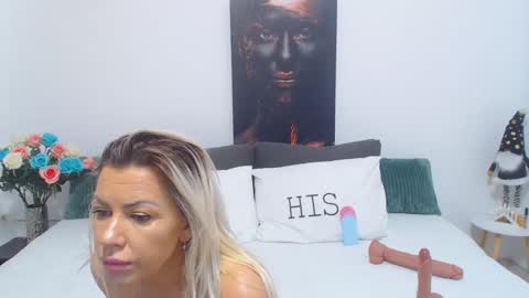 PAMEL ISSY online show from February 2025 09:40:02 AM