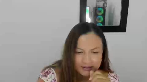 Snapshot of pamela_karim chatting on September 2025 03:23:02 PM Pamela karim online show from September 2025 03:23:02 PM