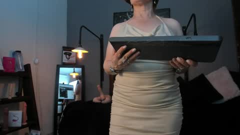 Snapshot of pamela_mature41 chatting on June 2026 02:13:01 AM pamela_mature41 online show from June 2026 02:13:01 AM