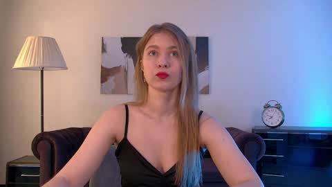 Snapshot of pamelablair chatting on May 2026 03:41:01 PM Pamela Blair online show from May 2026 03:41:01 PM