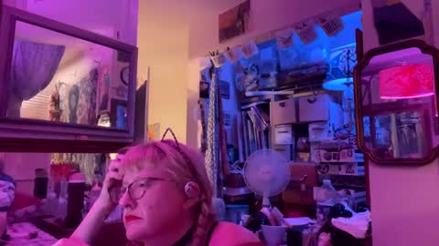 Snapshot of pamelacameltoe chatting on October 2025 09:07:02 AM pamelacameltoe online show from October 2025 09:07:02 AM