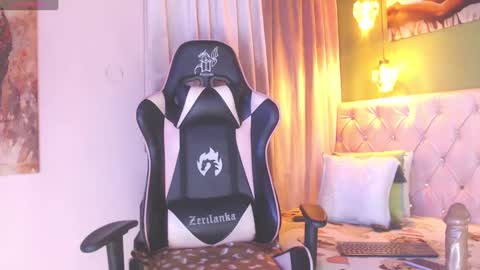 Snapshot of pamelaflores chatting on January 2025 01:08:01 AM Pamela online show from January 2025 01:08:01 AM