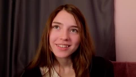 daniella online show from October 2025 07:52:01 PM