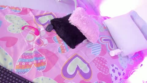 Snapshot of pammela_smith chatting on December 2024 02:42:01 AM Pammela Smith online show from December 2024 02:42:01 AM