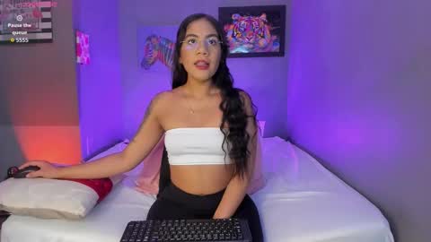 Pammela online show from September 2025 05:28:01 PM