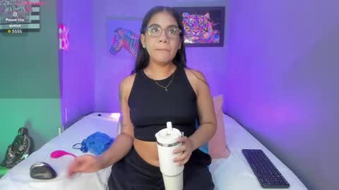 Pammela online show from April 2026 05:18:01 PM