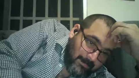 Snapshot of pandaguiar77 chatting on April 2026 06:25:01 AM pandaguiar77 online show from April 2026 06:25:01 AM