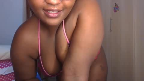 Snapshot of pandora_ass chatting on December 2024 11:14:02 PM pandora_ass online show from December 2024 11:14:02 PM
