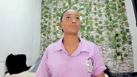 Snapshot of pandora_gu1 chatting on January 2025 10:37:01 PM pandora_gu1 online show from January 2025 10:37:01 PM