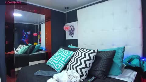 ---Pandora--- online show from December 2024 07:00:02 PM