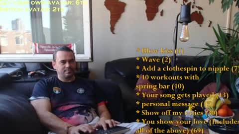 Snapshot of pannenkoekenkeizer chatting on May 2026 03:52:02 PM Chris online show from May 2026 03:52:02 PM