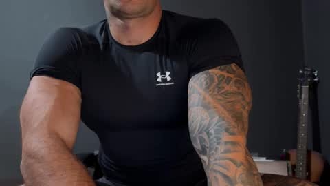 Snapshot of panther_style chatting on October 2025 06:30:02 AM Oleg online show from October 2025 06:30:02 AM