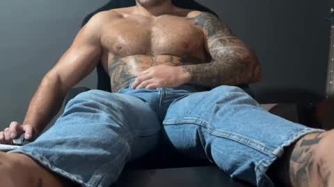 Snapshot of panther_style chatting on October 2025 06:21:01 AM Oleg online show from October 2025 06:21:01 AM