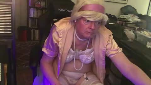 Snapshot of pantyvloletlace chatting on March 2026 12:38:02 AM Pantyvioletlace online show from March 2026 12:38:02 AM