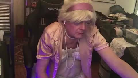 Snapshot of pantyvloletlace chatting on March 2026 04:39:01 AM Pantyvioletlace online show from March 2026 04:39:01 AM