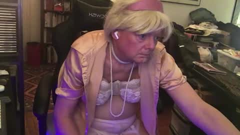 Snapshot of pantyvloletlace chatting on March 2026 12:15:01 AM Pantyvioletlace online show from March 2026 12:15:01 AM