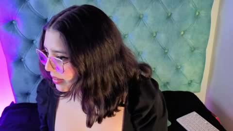Paola Lyon online show from April 2026 06:42:01 PM