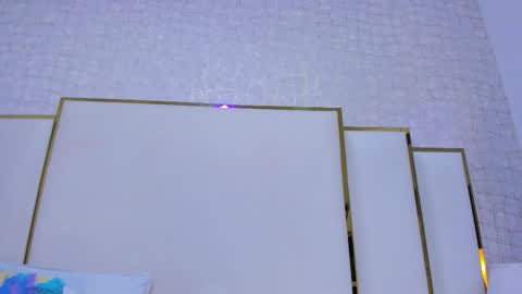 Paola  online show from November 2025 08:05:01 AM