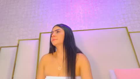 Paola  online show from June 2026 11:47:02 AM