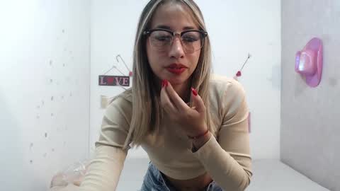 Snapshot of paolabotero chatting on January 2025 02:53:02 PM Paola online show from January 2025 02:53:02 PM