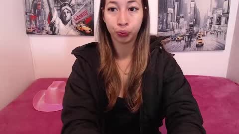 Paola online show from April 2026 11:25:02 AM