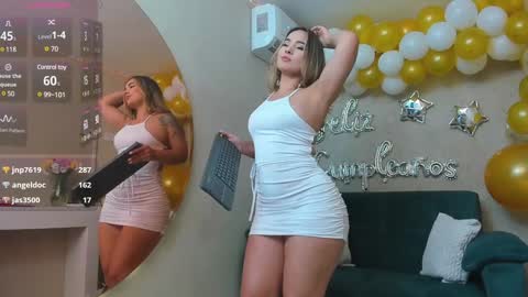Snapshot of paolarey_ chatting on February 2025 07:53:02 PM paolarey_ online show from February 2025 07:53:02 PM