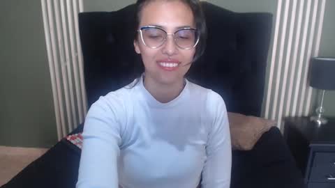 Snapshot of paolaturner chatting on December 2024 06:04:02 PM Paola Turner online show from December 2024 06:04:02 PM