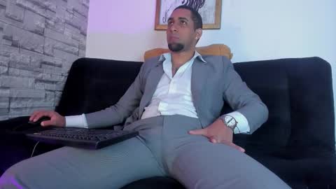 Paolo online show from December 2025 12:24:02 PM