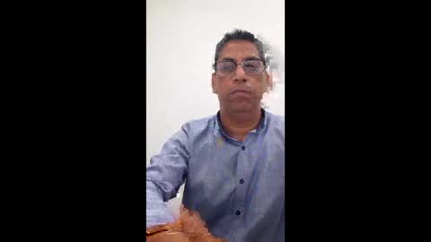 papi2525 online show from February 2026 08:01:01 PM